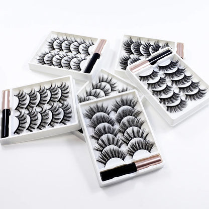 Magnetic Eyelashes With Eyeliner